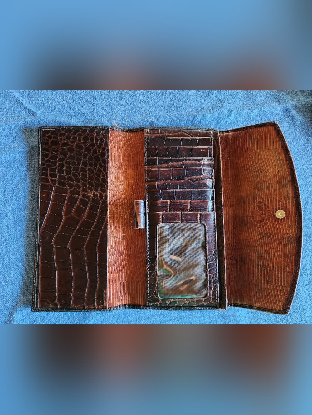 Vintage Brahmin Croc-Embossed Leather Wallet - Picture 6 of 11
